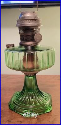 Vintage Oil Lamp EMERALD GREEN Glass Aladdin Model B Burner