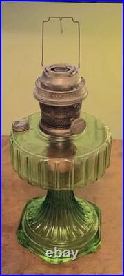 Vintage Oil Lamp EMERALD GREEN Glass Aladdin Model B Burner