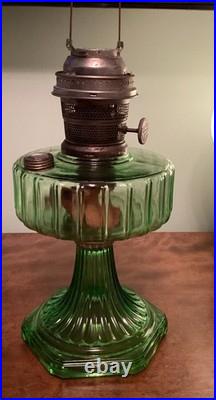 Vintage Oil Lamp EMERALD GREEN Glass Aladdin Model B Burner
