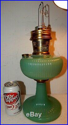 Vintage Old Aladdin Jade Green Vertique Kerosene Lamp w Model 23 Burner