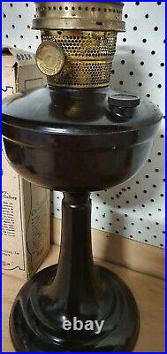Vintage SUPER ALADDIN Bakelite Kerosene Oil Pedestal Lamp & Chimney orig. Box