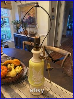 Vtg Aladdin Alacite Chartreuse & Cream Lily of the Valley Table Lamp REWIRED