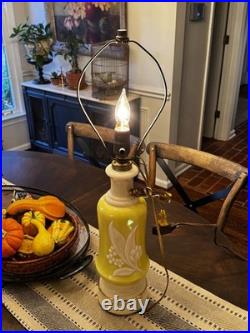 Vtg Aladdin Alacite Chartreuse & Cream Lily of the Valley Table Lamp REWIRED