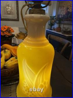 Vtg Aladdin Alacite Chartreuse & Cream Lily of the Valley Table Lamp REWIRED