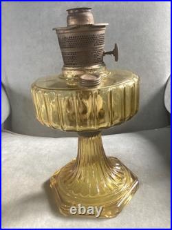 Vtg Aladdin CORINTHIAN AMBER CRYSTAL Oil Lamp WithNu Type Model B Burner