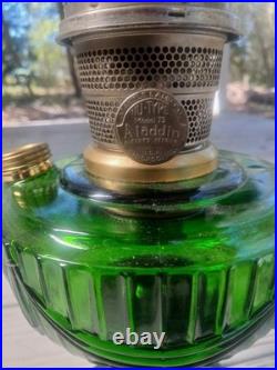 Vtg Emerald Green Lincon Drape Aladdin Oil/kerosine Lamp Model B Lts022