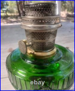 Vtg Emerald Green Lincon Drape Aladdin Oil/kerosine Lamp Model B Lts022