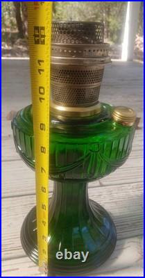 Vtg Emerald Green Lincon Drape Aladdin Oil/kerosine Lamp Model B Lts022