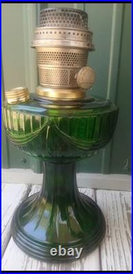 Vtg Emerald Green Lincon Drape Aladdin Oil/kerosine Lamp Model B Lts022