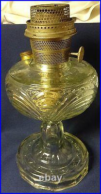 Washington Drape Bell Stem Crystal Kerosene Lamp Aladdin Mantle Lamp Company