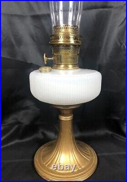 White Moonstone Queen Aladdin Oil Lamp Queen, Model B-95 Circa 1937-1939